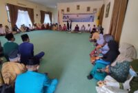 Bupati Lingga doa Bersama Masyarakat Lingga di Gedung Daerah Dabo Singkep (Foto : Istimewa)