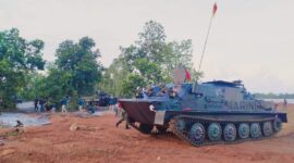 Pasrat Marinir TNI AL Operasikan Pendaratan Amfibi di Pantai Todak Dabosingkep (Foto : Wandy)