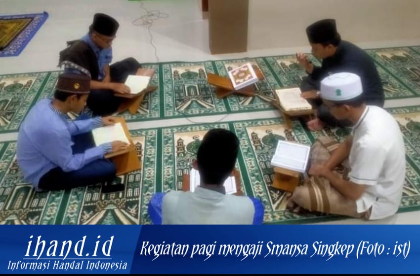  Smansa Singkep Gelar Literasi Pagi Mengaji