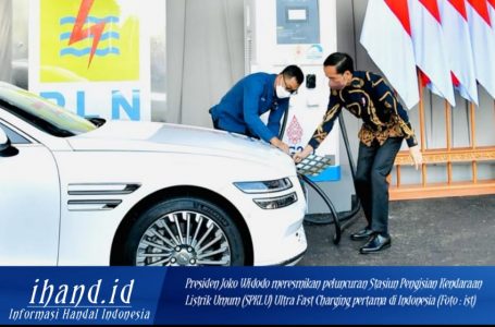 Presiden Jokowi Resmikan SPKLU Ultra Fast Charging Pertama di Indonesia