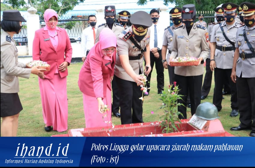  Kenang Jasa Para Pahlawan, Polres Lingga Gelar Upacara Ziarah Makam Pahlawan