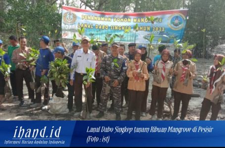 Lanal Dabo Singkep Tanam Ribuan Bibit Mangrove di Singkep Pesisir