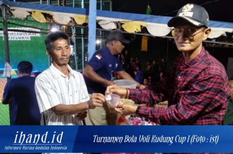 Usai Final Turnamen Volly Ball Kudung Cup 1, Penjual dan Penonton Kecipratan Rezeki