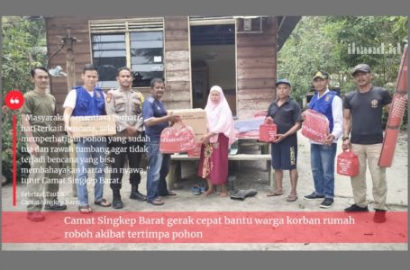 Camat Singkep Barat Gerak Cepat Bantu Warga Korban Rumah Roboh Tertimpa Pohon di Singkep Barat