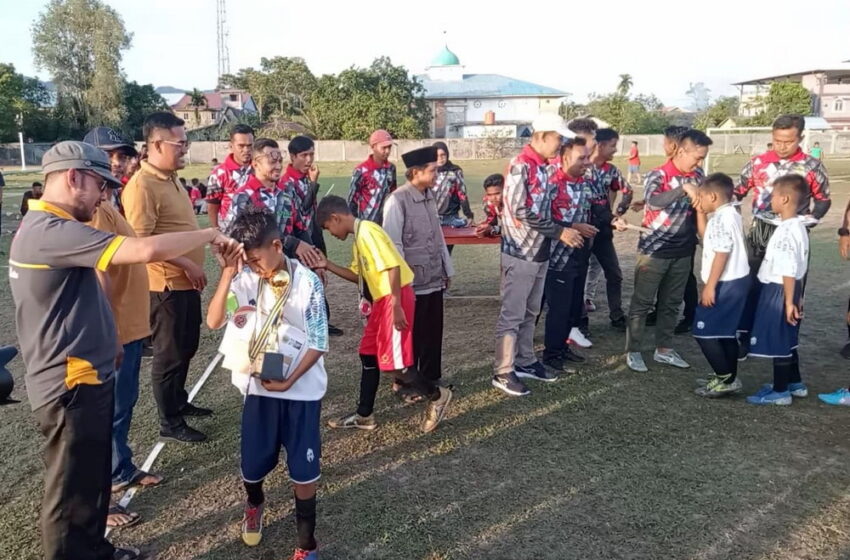  Kadispora Lingga Tutup Turnamen Mini Soccer U-13, Berikut Para Juaranya