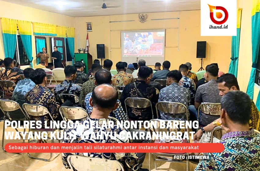  Polres Lingga Gelar Nonton Bareng Pagelaran Wayang Kulit Wahyu Cakraningrat