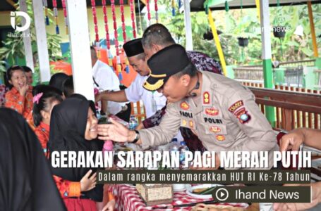 Kapolres Lingga Hadiri Gerakan Sarapan Pagi Merah Putih di SDN 002 Singkep