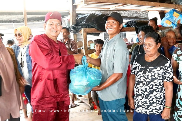  Majelis Kaum Betawi Kepri Berbagi Sembako Di Pulau Teluk Nipah