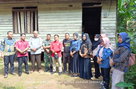 Dinsos PPPA Lingga Bersama Stakeholder Terkait Meninjau Langsung Kondisi Anak Dipasung di Kelurahan Dabo Lama