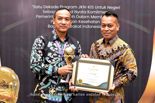  Keberhasilan Penjaminan Layanan Kesehatan: Pemkab. Lingga Terima Penghargaan UHC Awards 2024