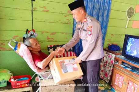 Jumat Berkah: Polsek Dabo Salurkan Bansos Sembako dari Kapolda Kepri untuk Warga Singkep