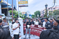 Mahasiswa Kepulauan Riau Gelar Aksi Tuntut Dana Pendidikan dari CSR BRK Syariah di Tanjungpinang | Fotografer: Cahyo Aji