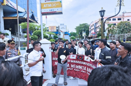 Mahasiswa Kepulauan Riau Gelar Aksi Tuntut Dana Pendidikan dari CSR BRK Syariah di Tanjungpinang