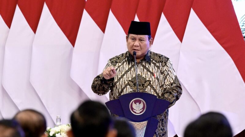 Presiden Prabowo Subianto menghadiri acara penyerahan secara digital Daftar Isian Pelaksanaan Anggaran (DIPA) dan Buku Alokasi Transfer ke Daerah (TKD) Tahun Anggaran 2025, serta peluncuran Katalog Elektronik versi 6.0, yang digelar di Istana Negara, Jakarta, pada Selasa, 10 Desember 2024. Foto: BPMI Setpres/Muchlis Jr