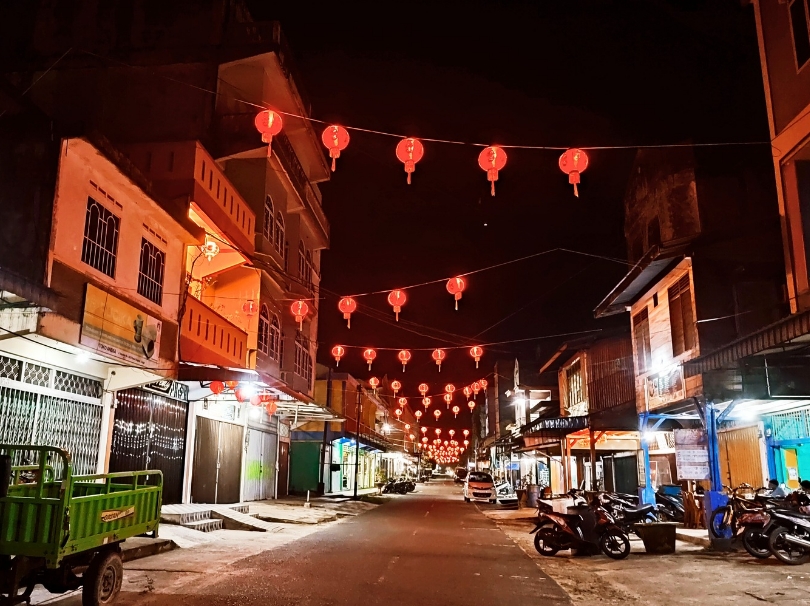 1.000 Lebih Lampion Terangi Kota Dabo Singkep Sambut Imlek 2576 | f. Ihand