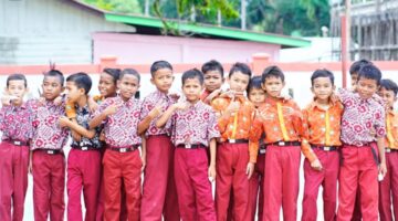 Para murid Sekolah Dasar di Kecamatan Temiang Pesisir, Kab. Lingga | f. Diskominfo Lingga