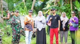 Pasca Banjir ROB, Kelurahan Daik Sepincan Gelar Gotong Royong Bersihkan Lingkungan | f. Diskominfo Lingga