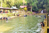 Wisata Air Terjun Batu Ampar Dabo Singkep | f. Wn