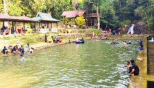 Wisata Air Terjun Batu Ampar Dabo Singkep | f. Wn