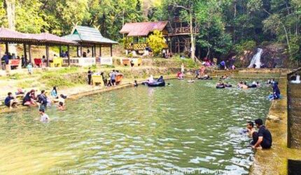 Wisata Air Terjun Batu Ampar Dabo Singkep | f. Wn