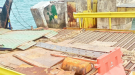 Kondisi ramp door pelabuhan penyeberangan roro Jagoh | f. Ari