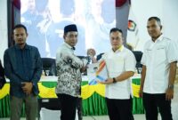 KPU Lingga Tetapkan Muhammad Nizar – Novrizal Sebagai Bupati dan Wakil Bupati Terpilih Periode 2025-2030 | f. Diskominfo Lingga