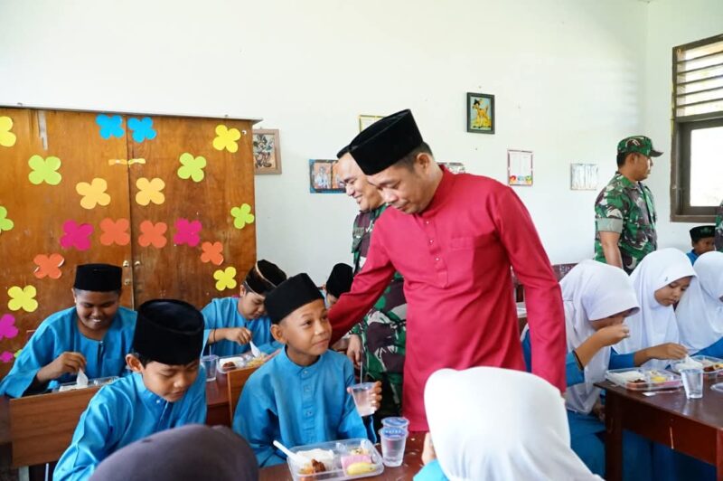 Uji Coba Makan Bergizi Gratis (MBG) di SDN 007 Panggak Darat | f. Diskominfo Lingga