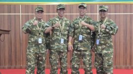 Bupati Nizar bersama kepala daerah lainnya dari Provinsi Kepribadian berfoto bersama saat mengikuti retreat di Magelang | f. Ist