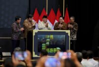 Presiden Prabowo Subianto meresmikan Layanan Bank Emas Pegadaian dan Bank Syariah Indonesia yang digelar di The Gade Tower, Jakarta, pada Rabu, 26 Februari 2025. Foto: BPMI Setpres/Cahyo