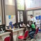 Suasana Ruang Pelayanan Disdukcapil Lingga | f. VW