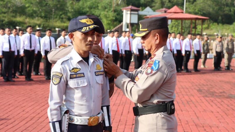 Wakapolres Lingga Kompol. Andi Sutrisno Pimpin Apel Gelar Pasukan Ops Keselamatan Seligi 2025 | f. Humas Polres Lingga