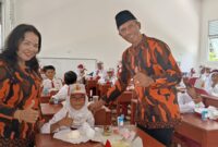 Peduli Pendidikan: MPC Pemuda Pancasila Lingga Gelar Program Makan Bergizi Gratis untuk Siswa SDN 011 Senempek | f. Ist