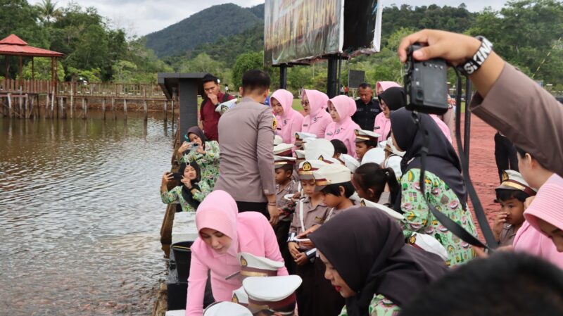 Bhayangkari Cabang Lingga Ajak Murid TK Kemala Bhayangkari Kenali Ketahanan Pangan dan Lingkungan Polres | f. Humas Polres Lingga