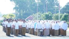 Sejumlah tenaga non ASN Pemkab. Lingga saat mengikuti apel senin pagi | f. Diskominfo Lingga