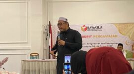 Ustaz Rizaldi Siregar menyampaikan tausiyah inspiratif tentang integritas dan keikhlasan dalam pengawasan pemilu | f. Cahyo