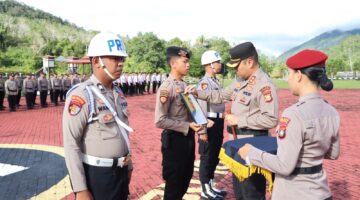 AKBP. Apri Fajar Hermanto Pimpin Upacara PTDH In Absentia Terhadap Satu Personel Polres Lingga | f. Humas Polres Lingga