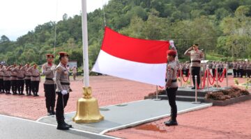 Polres Lingga Gelar Upacara Hari Kesadaran Nasional, Kapolres Tekankan Disiplin dan Etika Bermedia | f. Humas Polres Lingga