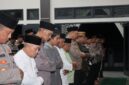 Tiga Anggota Polri Gugur di Lampung, Polres Lingga Gelar Salat Gaib sebagai Bentuk Penghormatan | f. Humas Polres Lingga