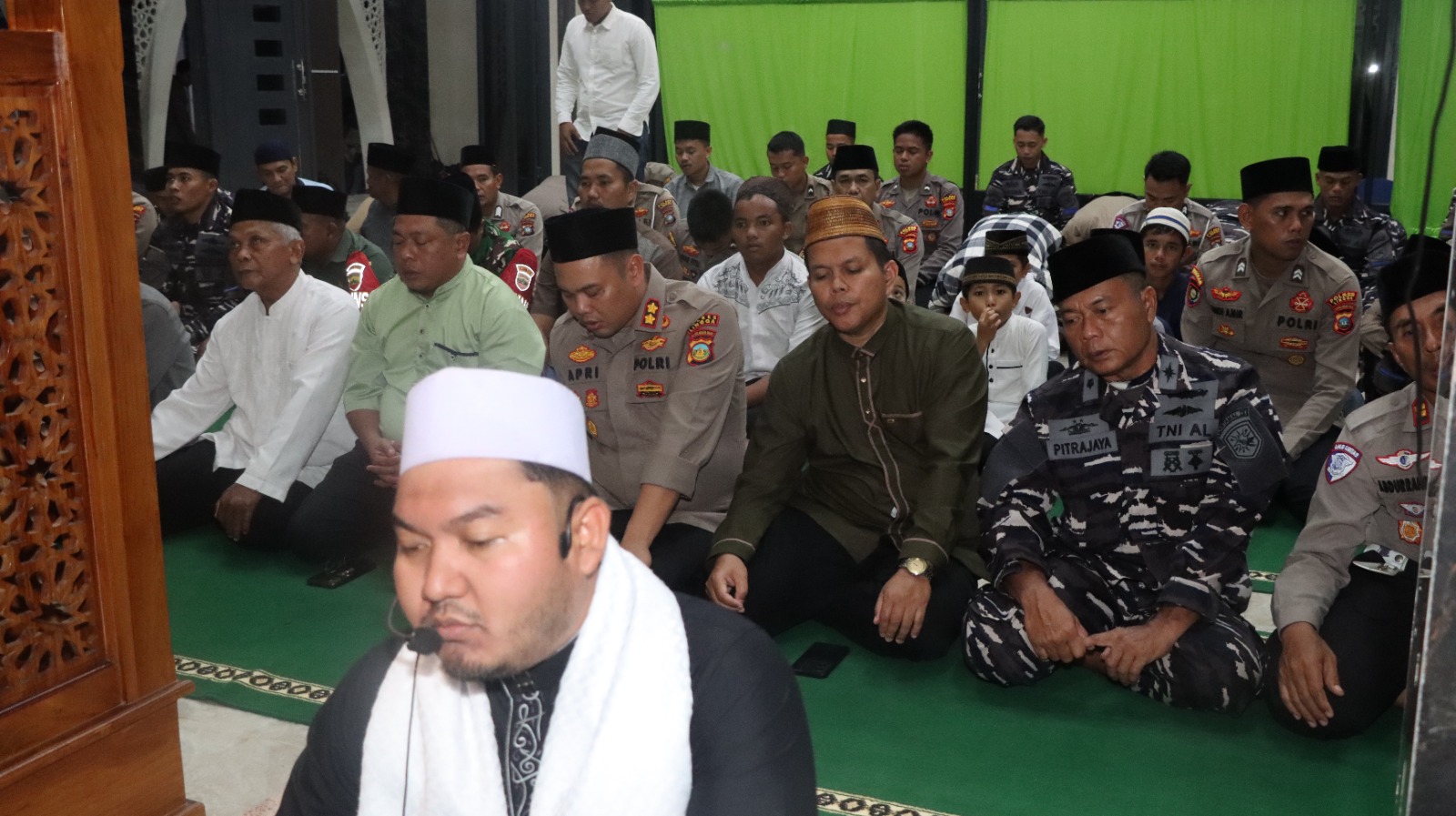 Tiga Anggota Polri Gugur di Lampung, Polres Lingga Gelar Salat Gaib sebagai Bentuk Penghormatan | f. Humas Polres Lingga