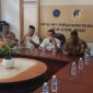Warga Desa Marok Tua, Kecamatan Singkep Barat, Kabupaten Lingga, menggelar audiensi dengan pihak PT Hermina Jaya (HJ) dan Kepala Unit Penyelenggara Pelabuhan (UPP) Kelas III Dabo Singkep | f. Wndy