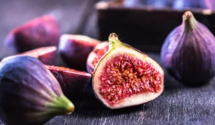 Buah tin, yang dikenal juga dengan nama fig, bukan sekadar buah biasa. Dalam sejarah dan kitab suci, buah ini disebut sebagai "buah surga" karena khasiatnya yang luar biasa bagi kesehatan manusia | f. Red