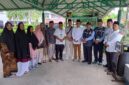 Sekretaris Daerah Kabupaten Lingga, H. Armia, S.Pd., M.IP, melakukan kunjungan ke Asrama Haji Embarkasi Batam pada Jumat (2/5/2024) untuk memberikan dukungan moril kepada Jemaah Calon Haji (JCH) asal Kabupaten Lingga yang dijadwalkan berangkat ke Tanah Suci esok hari | f. Diskominfo Lingga