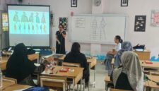 Dewan Kerajinan Nasional Daerah (Dekranasda) Kabupaten Lingga mengirimkan dua pengrajin Tudung Manto terbaiknya untuk mengikuti Program Inkubasi Wastra, Fesyen, dan Mamin Olahan yang diselenggarakan oleh Bank Indonesia Provinsi Kepulauan Riau | f. Dekranasda Lingga