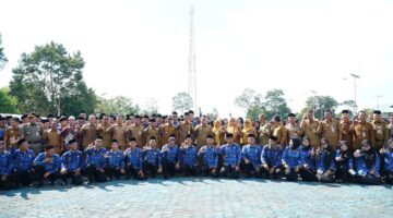 Bupati Lingga Lantik 406 CPNS Formasi 2024: Tegaskan Loyalitas, Tegur Pegawai Malas, dan Dorong Inovasi ASN Muda | f. Diskominfo Lingga