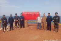 Kementerian Kelautan dan Perikanan Republik Indonesia melalui Pangkalan Pengawasan Sumber Daya Kelautan dan Perikanan (PSDKP) Batam, mengambil langkah tegas dengan menyegel Jeti Terminal Khusus (Tersus) milik PT. Telaga Bintang Jaya (TBJ) di Desa Tanjung Irat, Kecamatan Singkep Barat, Kabupaten Lingga, Selasa pagi (6/5/2025) | f. Red