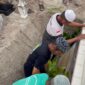Wakapolres Lingga, Kompol Andi Sutrisno, A.Md, S.H, M.H., menunjukkan kepedulian dan empati mendalam terhadap masyarakat dengan hadir secara langsung dalam prosesi pemakaman warga Desa Tanjung Harapan, Kecamatan Singkep, Jumat (16/5/2025) | f. Humas Polres Lingga