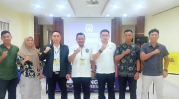Aziz Martindas dan Supardi resmi terpilih sebagai Ketua dan Wakil Ketua Definitif ASKAB PSSI Lingga periode 2025-2029 | f. Vatawari