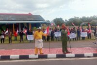 Puluhan Demonstran Geruduk Kantor Syahbandar Dabo Singkep, Tuntut Transparansi Izin Tersus PT TBJ | f. Vatawari | f. Red