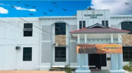 F | Tangkapan layar halaman resmi Kejari Lingga