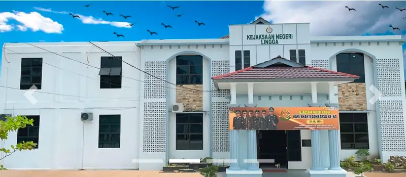 F | Tangkapan layar halaman resmi Kejari Lingga